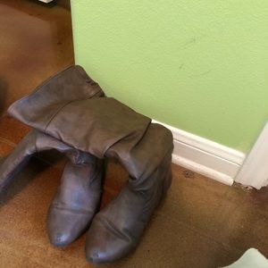 Riding boots